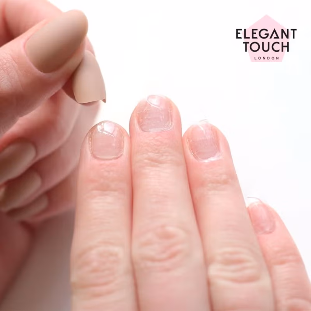 Elegant Touch Precision Strong Hold Nail Glue 3ml 2