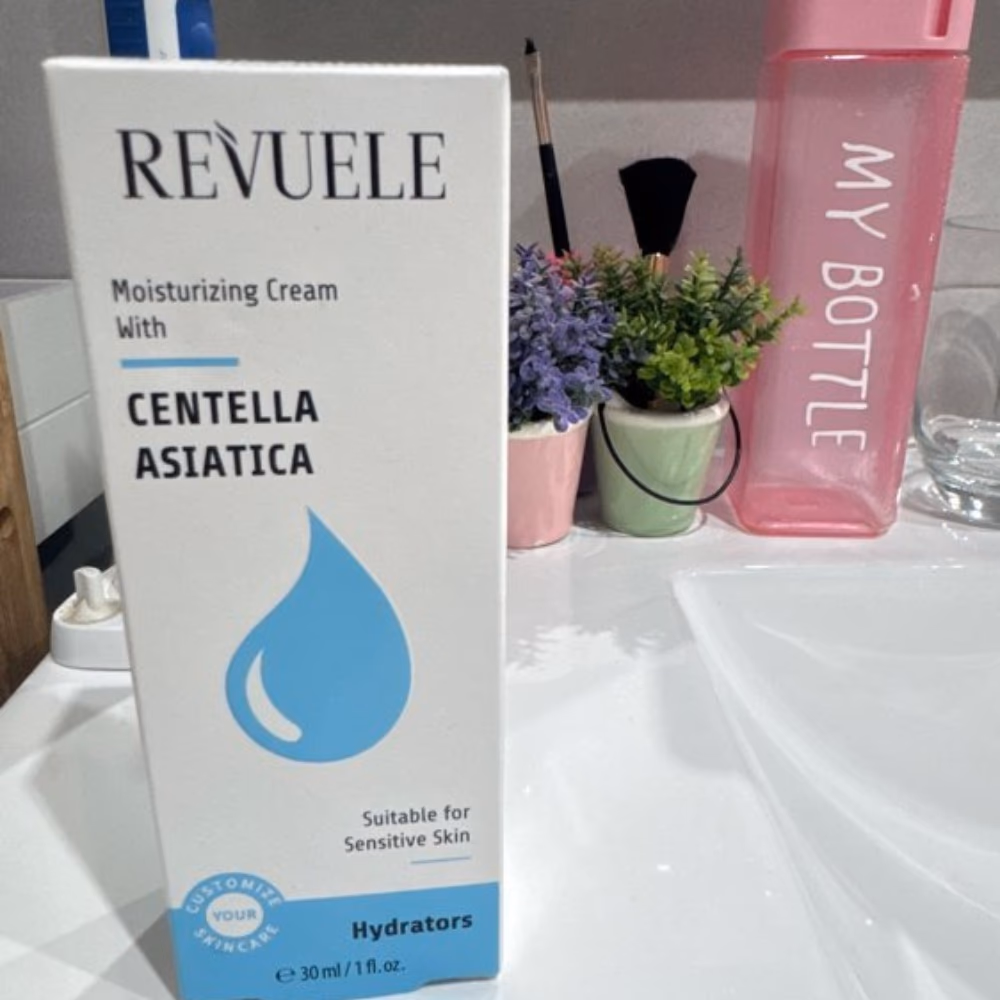 Revuele Centella Asiatica Moisturizing Cream 30ml 2
