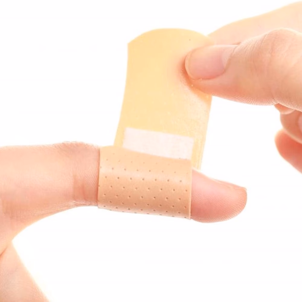 3M Nexcare Durable Fabric Bandages - One Size - 30 Bandages 4