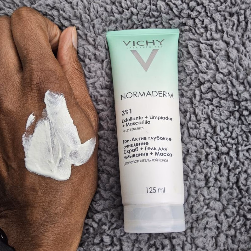 Vichy Normaderm 3 in 1 Scrub and Cleanser Mask 125 ml 2
