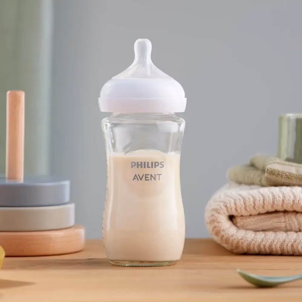 Philips Avent Natural Glass Feeding Bottle 1m+ 240ml SCF 053,17 2