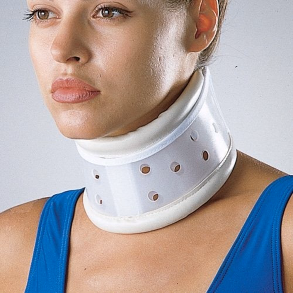  LP 905 Cervical Collar Large 1