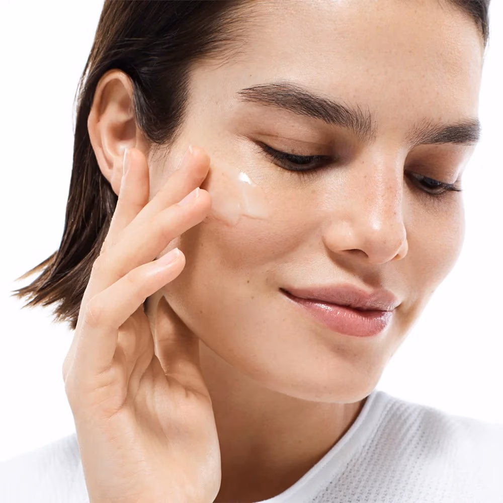 Clinique Even Better Clinical Dark Spot Corrector 50ml – Serum for Brightening & Uneven Skin Tone 4