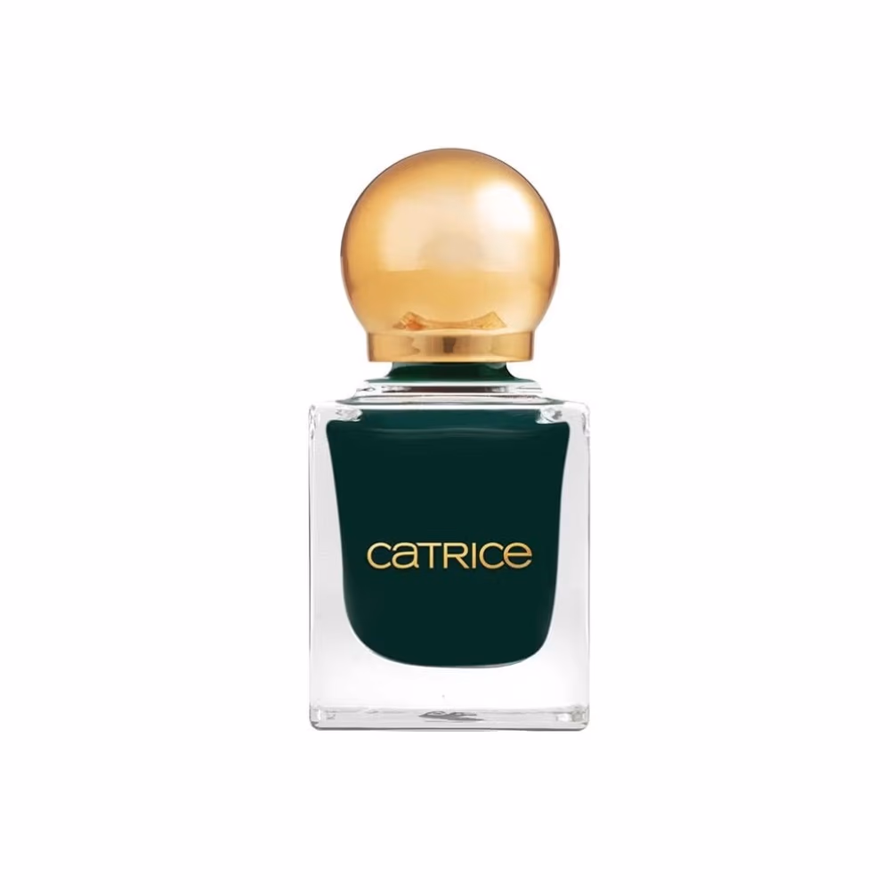 Catrice C02 Nail Lacquer Sparks of Joy Under the Mistletoe  1