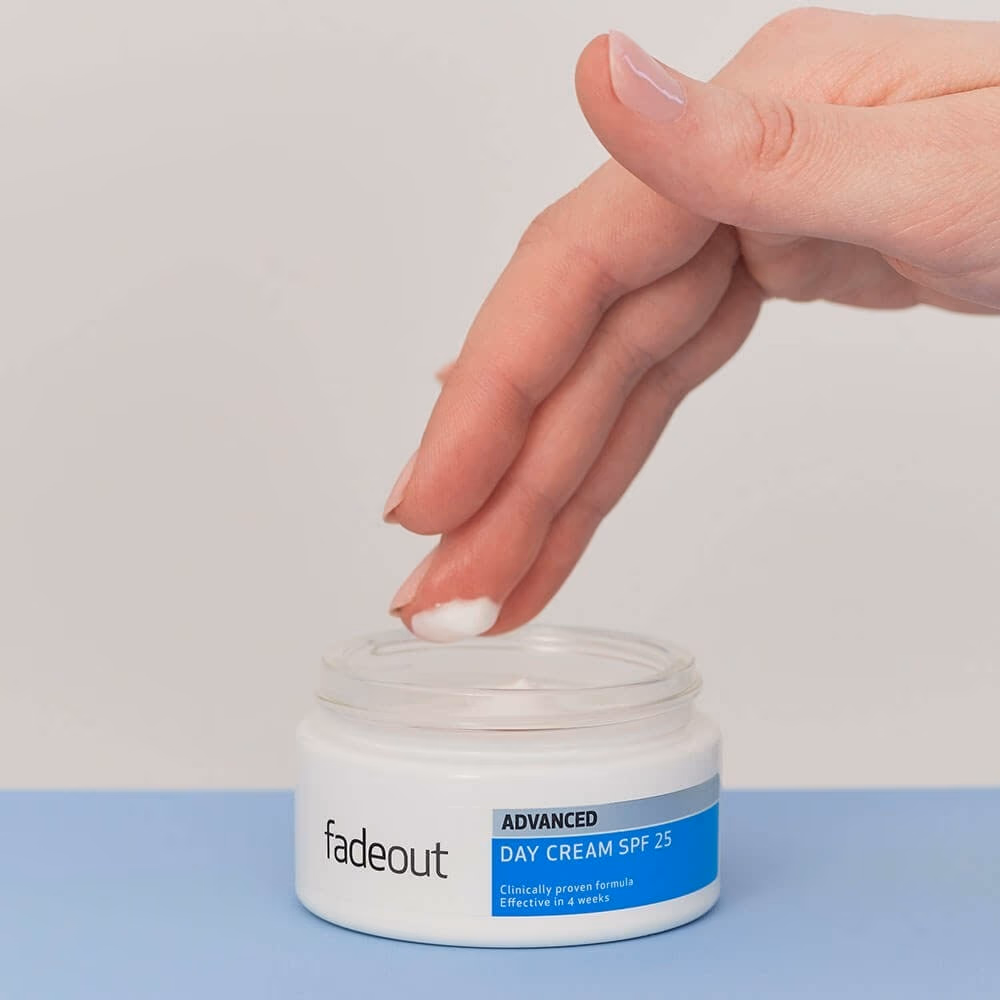 Fadeout Advanced Whitening Day Cream SPF 25 4