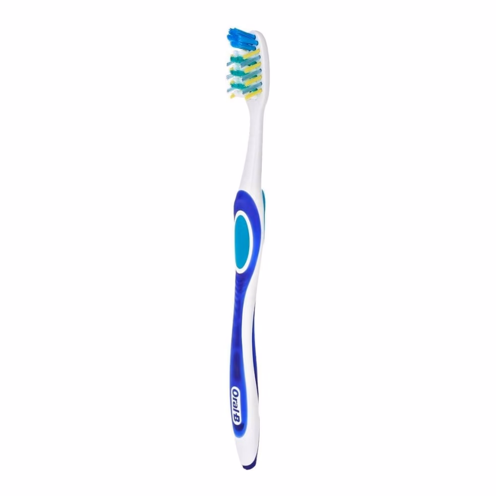 Oral-B Pro Expert Extra Clean Medium Toothbrush 2
