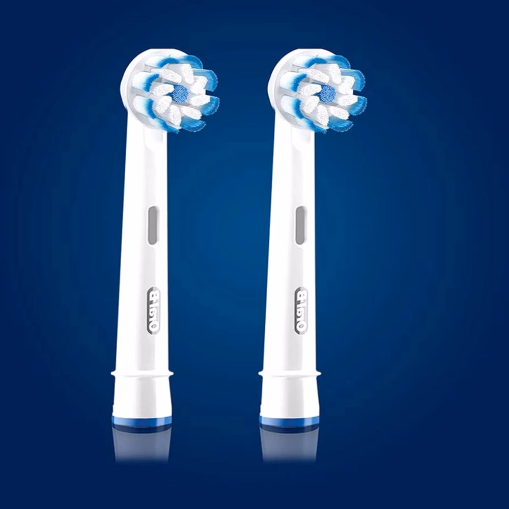 Braun Oral-B Ultra Thin Brush EB60 4